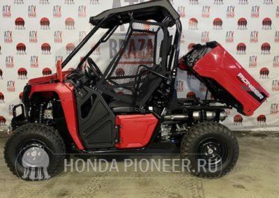 Honda Pioneer 520